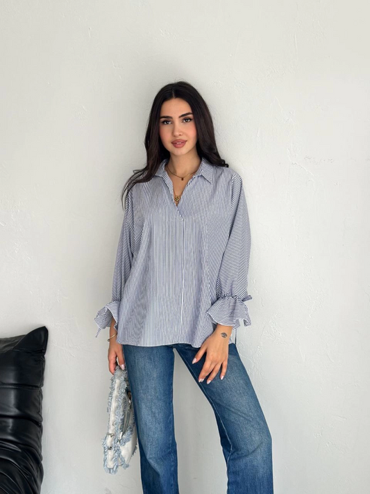 Luviroli Kadın Arkası Asimetrik Yırtmaç Kesim Detaylı Cizgili Bluz Gömlek - Füme