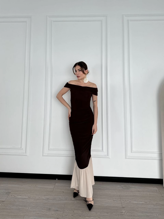 Luviroli Striptiz Omuzlu Uzun Elbise- Kahve